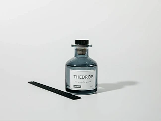 Диффузор THEDROP 150 мл, аромат сандаловое дерево